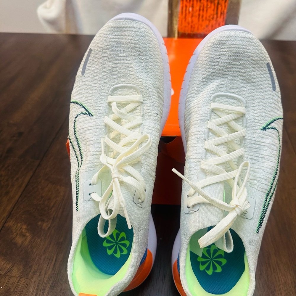 Nike Free RN FK Next Nature Orange Box